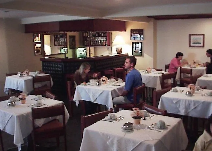 Colonial Plaza Hotel